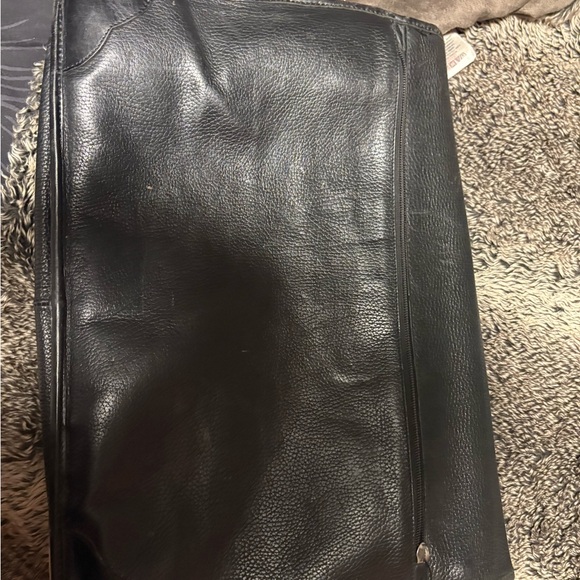 Roots Black Leather Briefcase - Picture 11 of 13